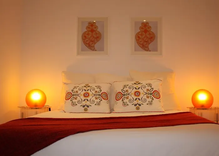 Live Alfama شقة *